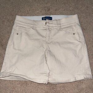 Democracy "Ab" Solution Jean Short Women 28x14 Size 4 White Denim Regular Fit